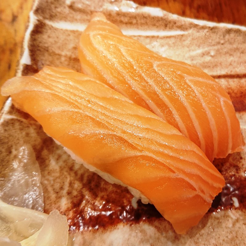 サーモン（寿司）(満マル 蒲田店 )