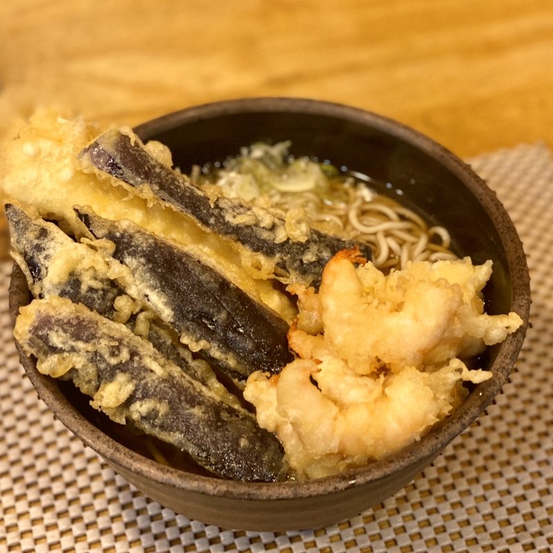 天ぷら盛り合せそば(とんがらし )