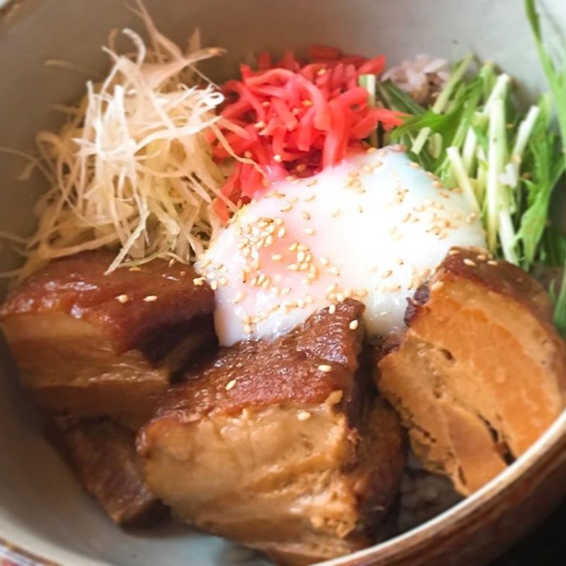 ラフテー丼(島豚あぐーと沖縄料理 居酒屋あかゆら 武蔵小杉)