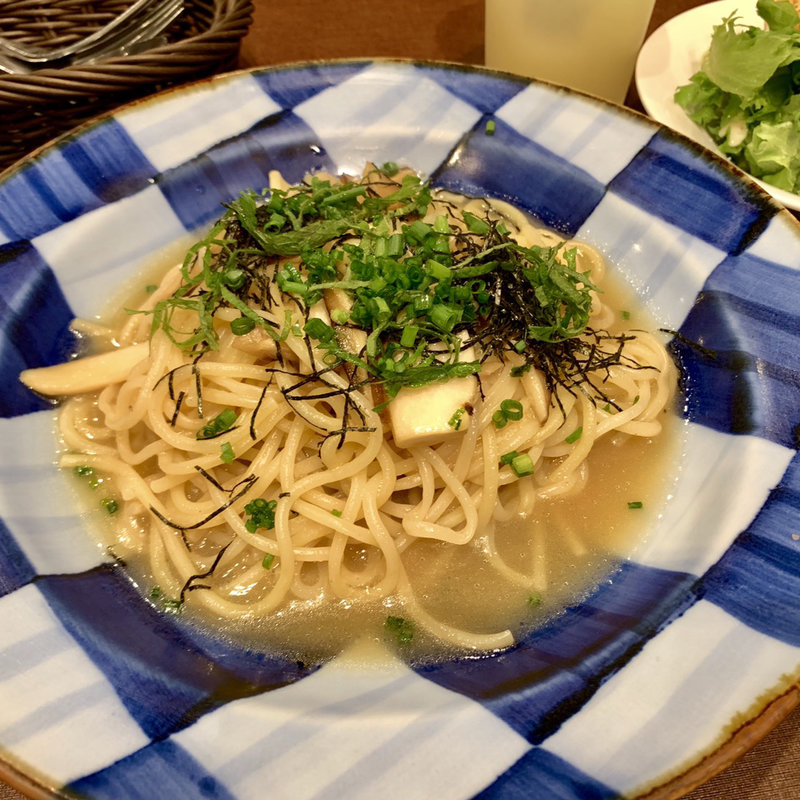 きのこバター醤油パスタ大葉風味(鎌倉パスタ 市ヶ谷店)