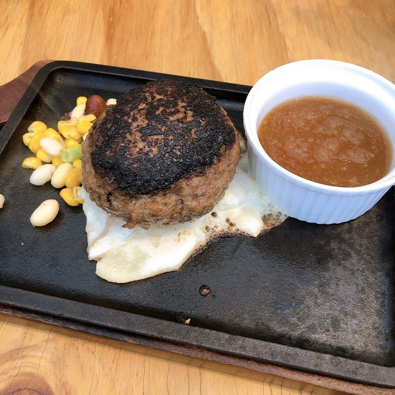 炭火焼きハンバーグ(ビストロ222)