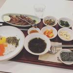 カンジャンセウ定食(ムウォルシクタン)