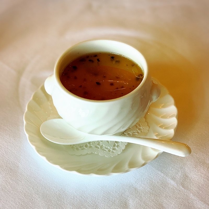 地鶏とズワイ蟹の洋風茶碗蒸し トリュフ餡かけスープ(LIEBERIA)