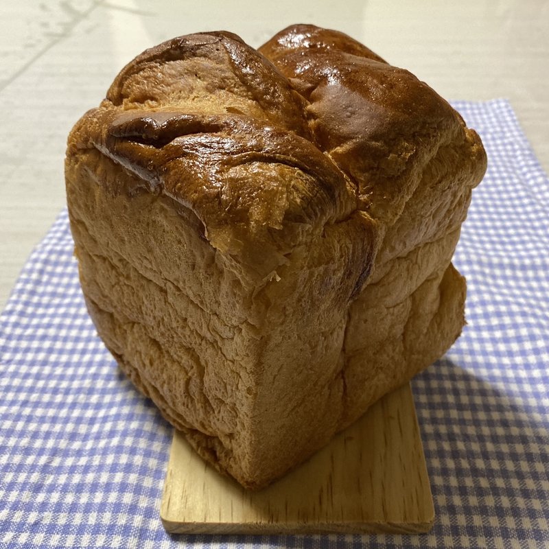 ホテルブレッド(関西スーパー 中央店)