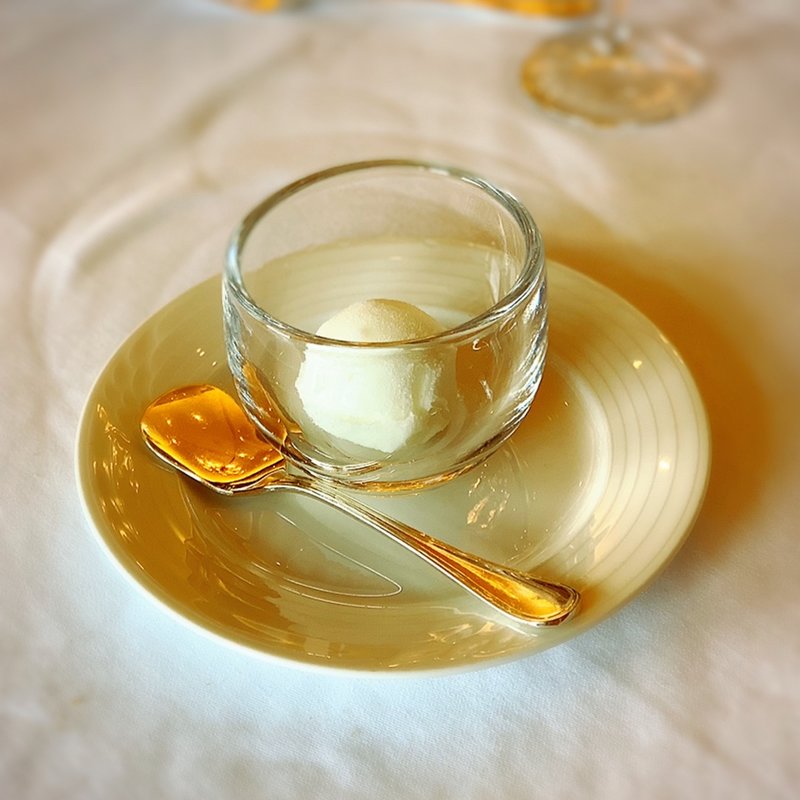 瀬戸内レモンソルベ(LIEBERIA)