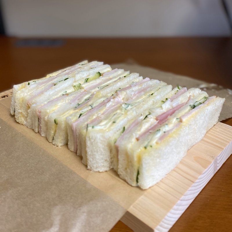 ハムサンド(チーロバ)