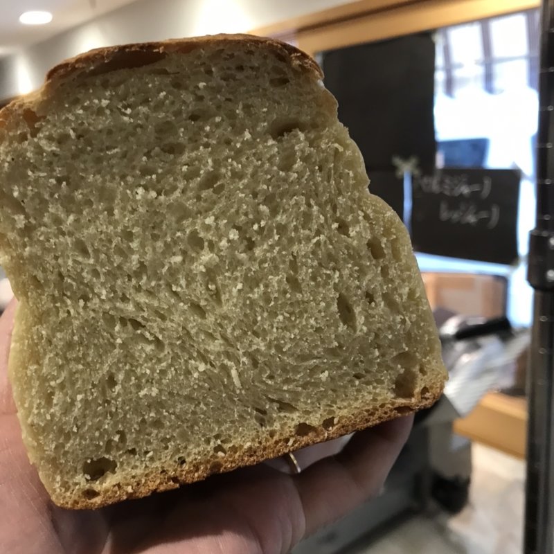 焼き立てパン(ペペロッソ（PepeRosso）)