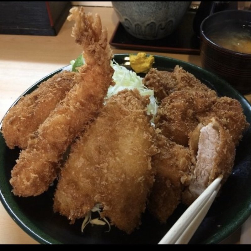 スペシャル定食(とんかつ春)