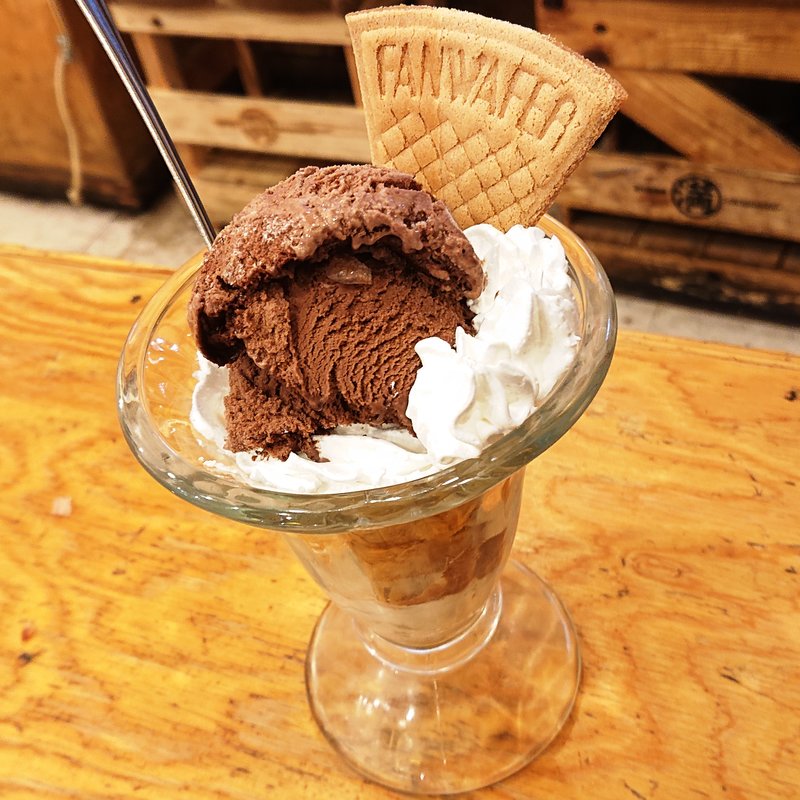 ミニパフェ（チョコ）(満マル 蒲田店 )