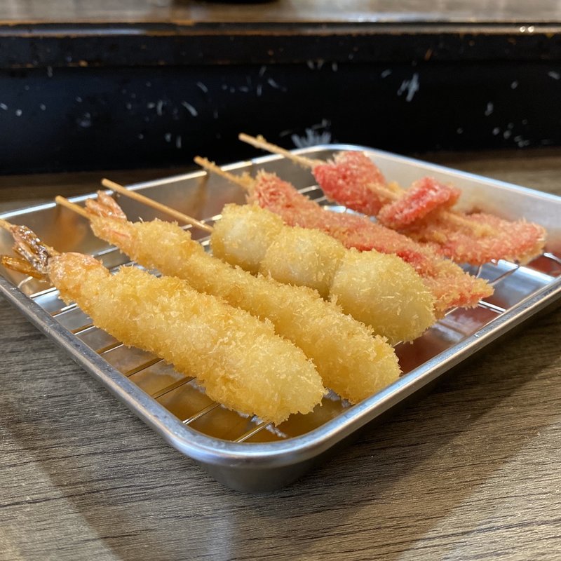 串揚げ(海老、うずら、紅しょうが)(海十)