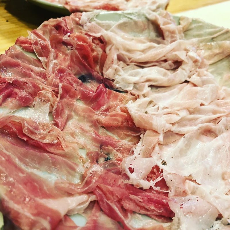 切り立てのフワフワ生ハム(ワインと日本酒のお店 ル ジャングレ)