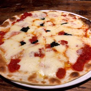 ダブルチーズマルゲリータ(Italian kitchen VANSAN 祖師谷大蔵店)