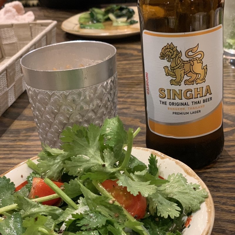 ヤムパクチー(タイ料理＆パクチー酒場 居空間)