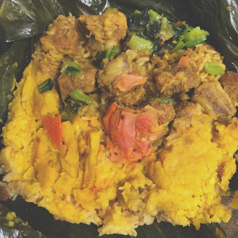 タコビリヤニとビーフのバナナ包み弁当(スパイス料理ナッラマナム )