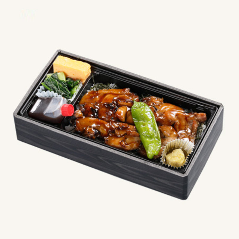 炭の薫りと夢創鶏の共演 炭火焼弁当(塚⽥農場おべんとラボ)