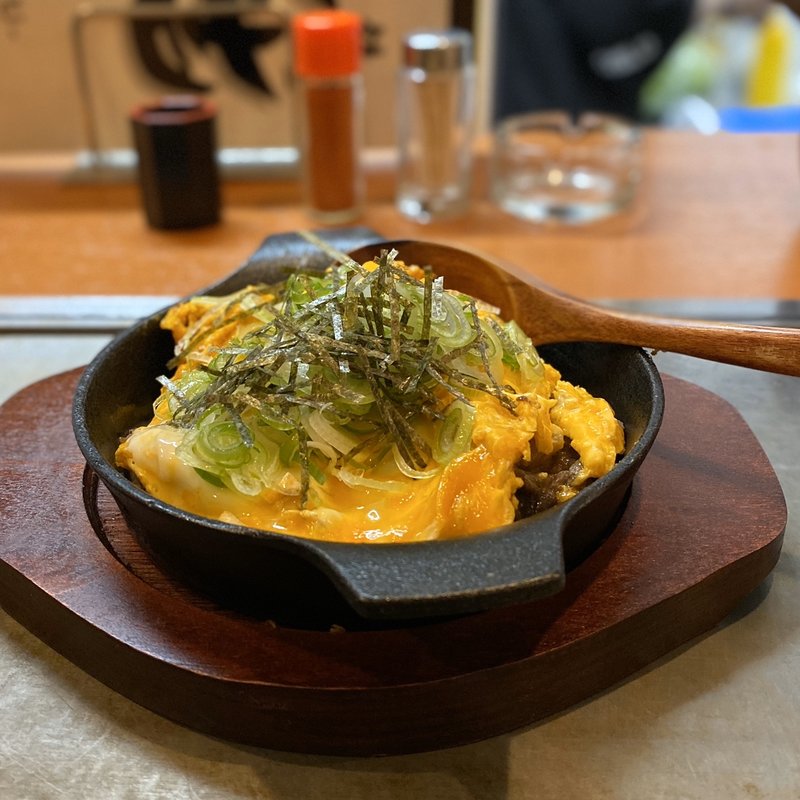 牛すじオムレツ(鉄板屋 大吉)