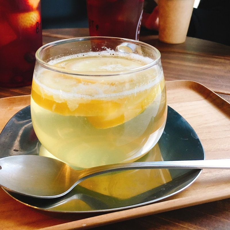 ホットレモネード(ドリップ エックスカフェ ホテルヴィスキオ)