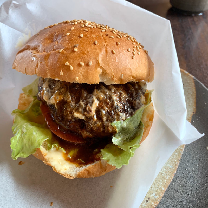 白老産和牛煮込みバーガー(はしもと珈琲館 )