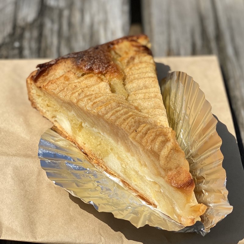 林檎のタルト(パンポルカ アベック カフェ )