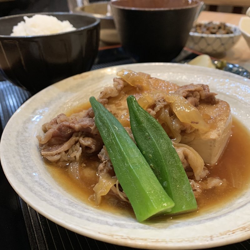 肉とうふ定食(酒処 やまね )