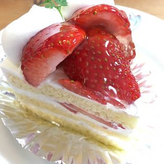 いちごのケーキ(ラ・フィーユ)