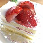 いちごのケーキ(ラ・フィーユ)