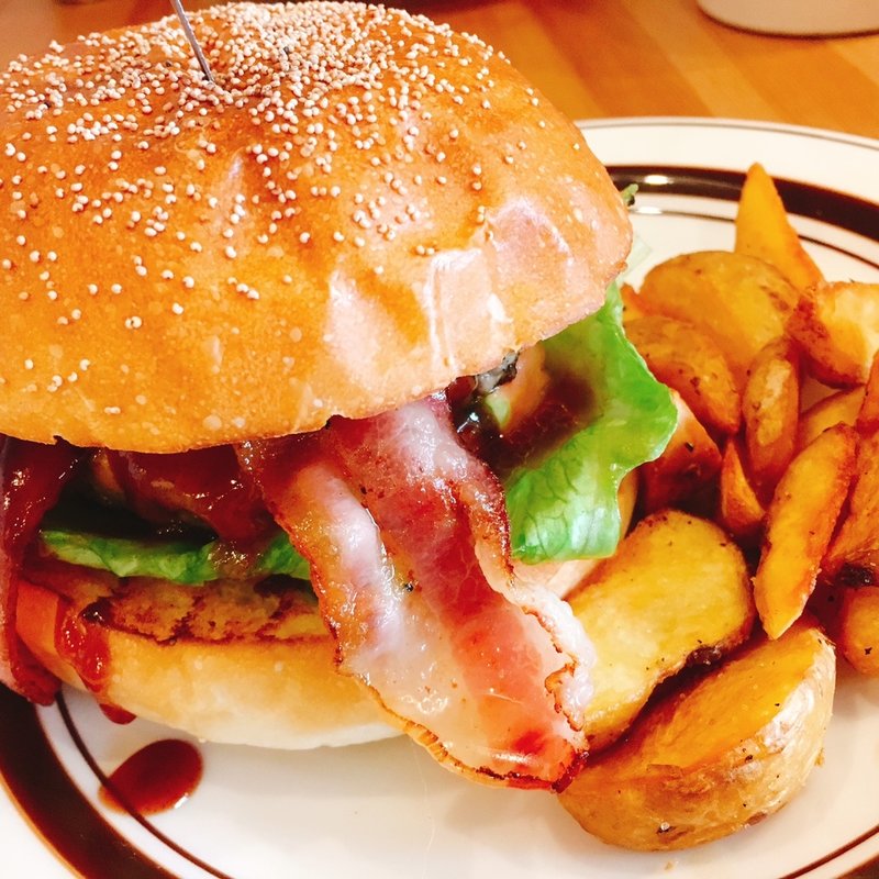 バーベキューベーコンチーズバーガー(MAD BURGER)