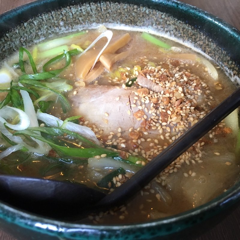 W魚介豚骨醤油(らぁめん銀波露 江別本店 （ぎんぱろう）)