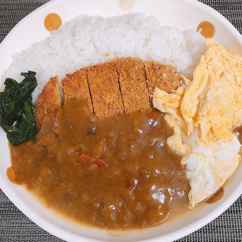 オムカツカレー(すえ☆pi亭)