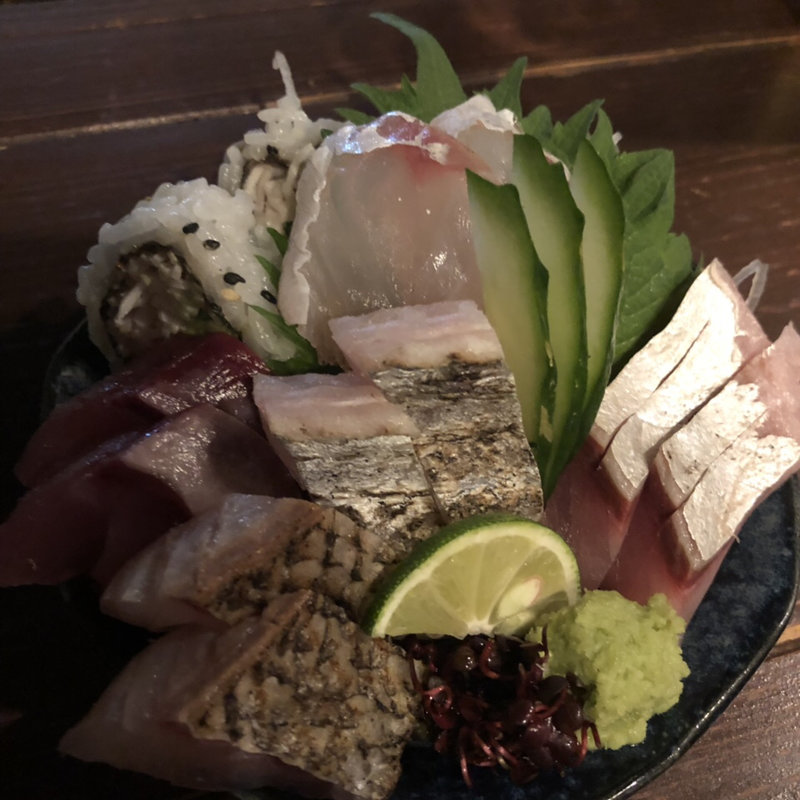 お造り5種盛り合わせ(立ち飲みじんべえ)