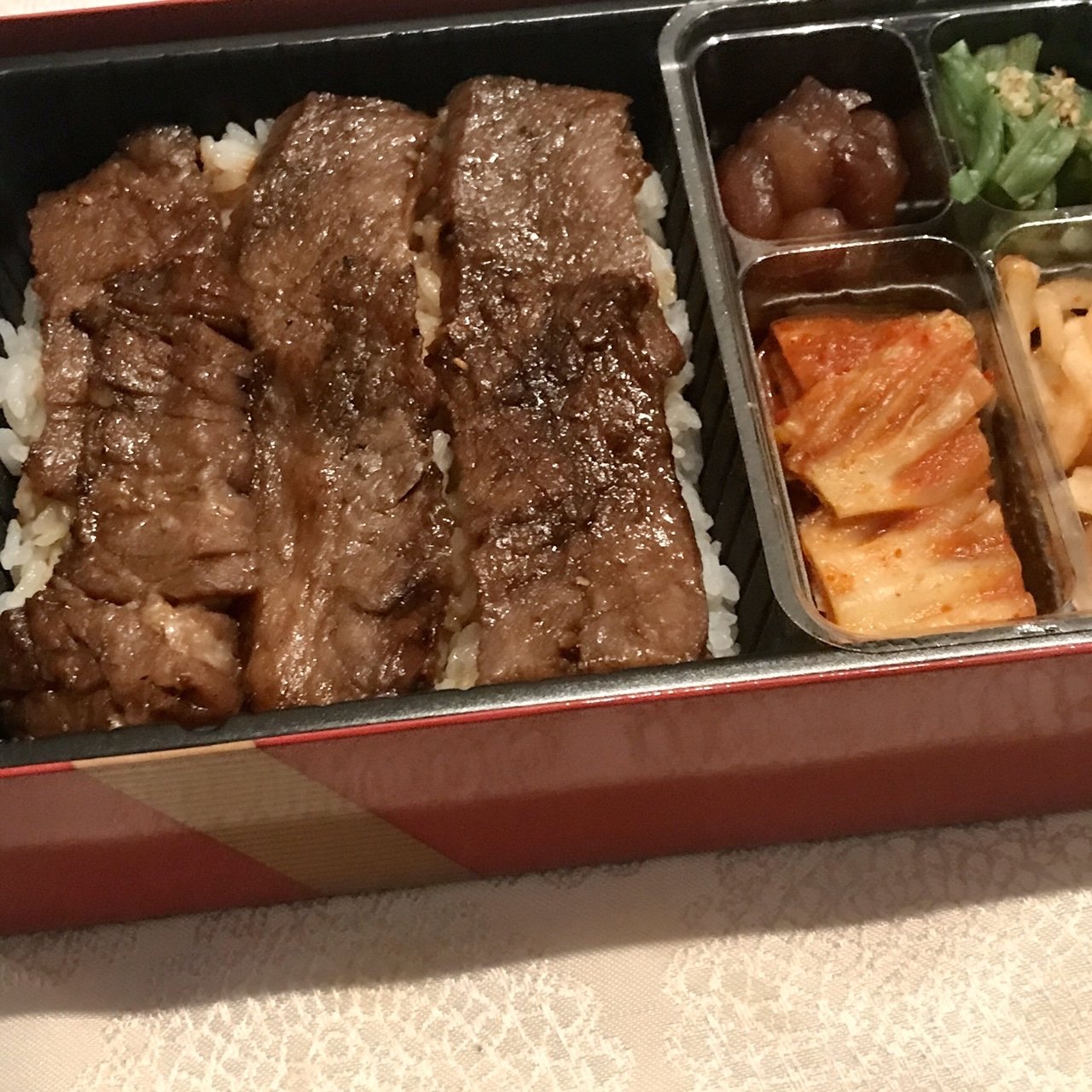 カルビ弁当 叙々苑 駒沢公園店 ジョジョエン の口コミ一覧 おいしい一皿が集まるグルメコミュニティサービス Sarah