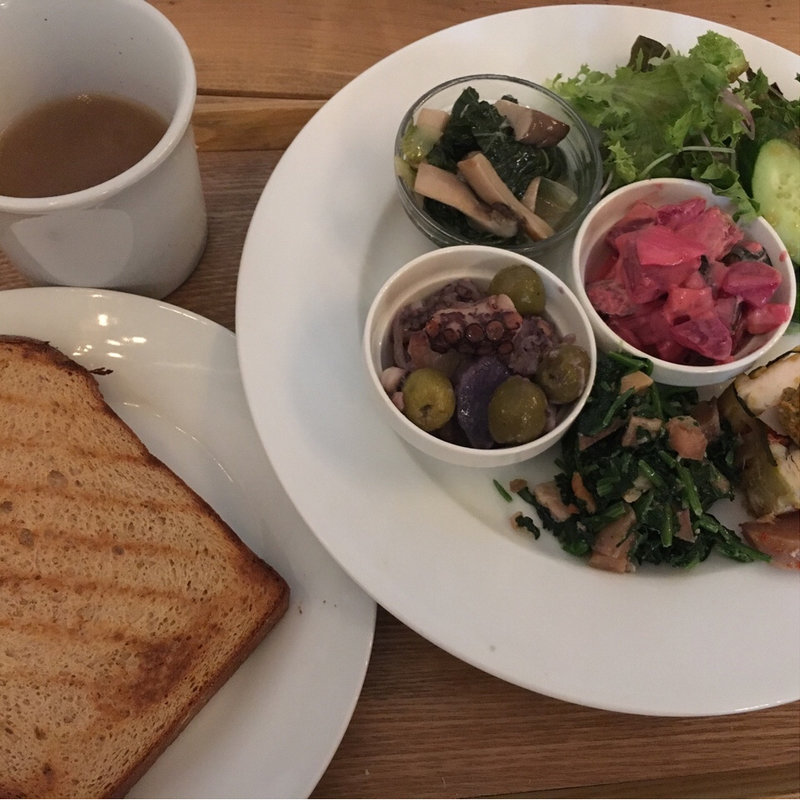 選べるデリ定食(DELI カド 堀江)