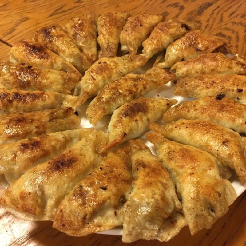 餃子　1皿(22ヶ)(餃子の照井南矢野目店)