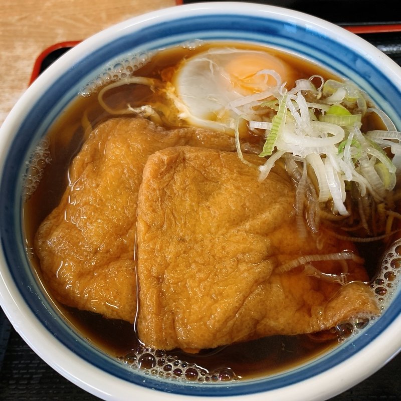 きつねそば、生卵(ねぎどん )