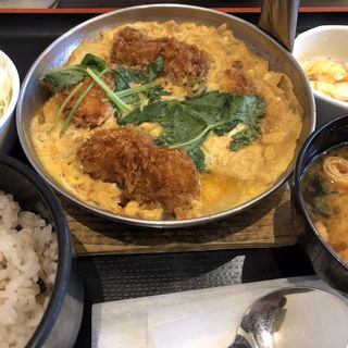 牡蠣フライ玉子とじ膳(とん八 米沢店 （とんぱち）)