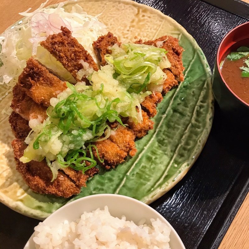 大判牛カツ膳九条ネギおろし(牛カツ京都勝牛 名古屋伏見)