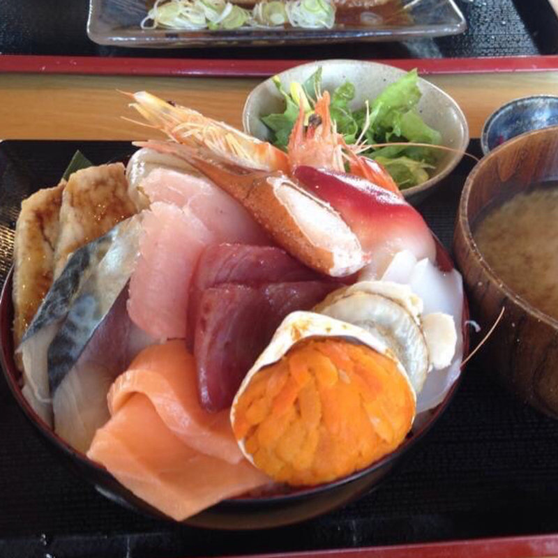 海鮮丼(お食事酒処和 )