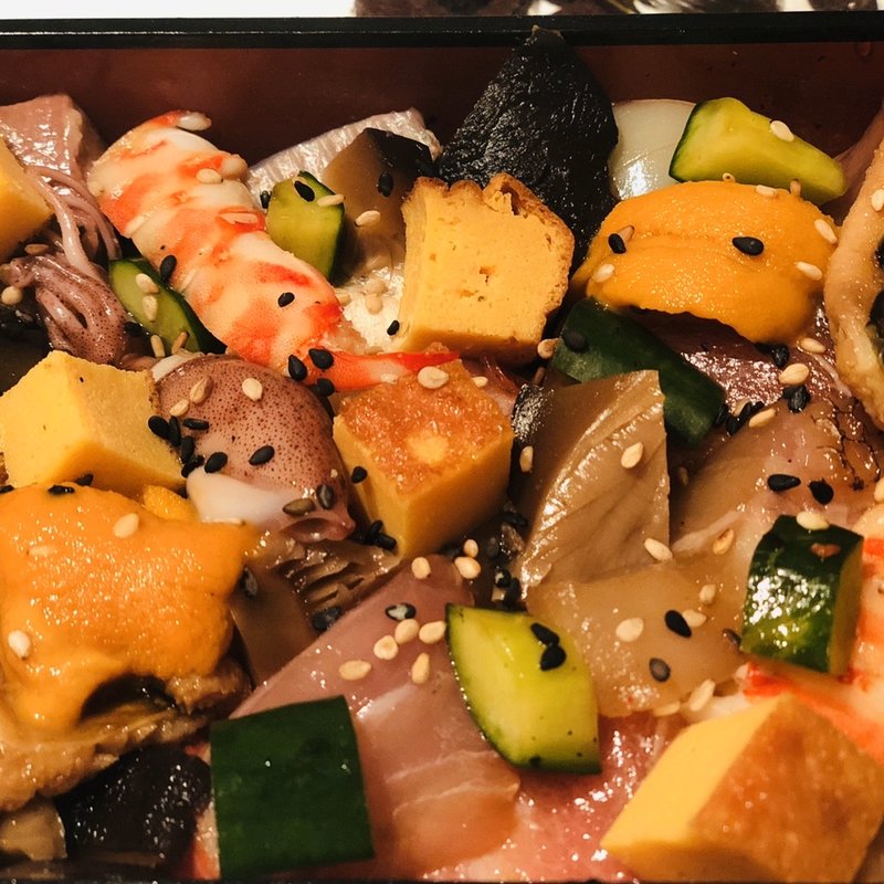 悶絶ちらしお持ち帰りセット(鮨 心白 （スシ シンパク）)