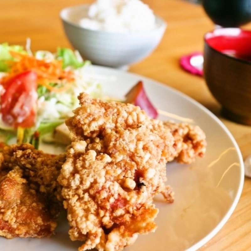 運気アゲアゲから揚げランチ(トモソダチcafeCOZY)