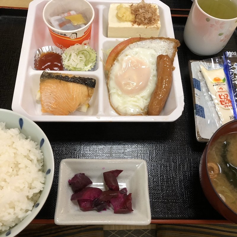 モーニングセット(船橋グランドサウナ カプセルホテル 食堂)