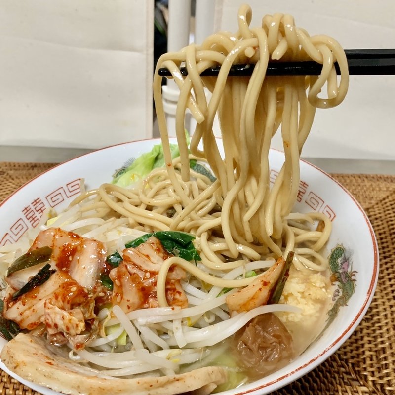 豚王お持ち帰り宅二郎(バカ盛りらーめん TABOO （バカ盛りらーめん タブー）)