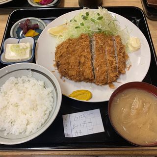 ビックメンチ定食(うずめ 鎌数店)