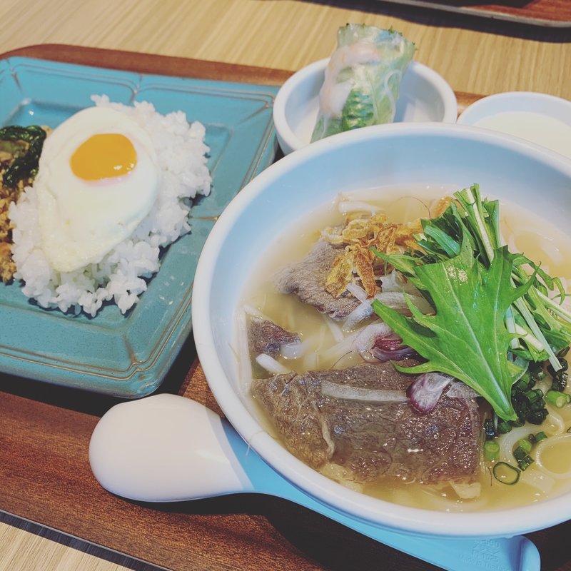 アジアごはんとアジアンヌードルセット(グリーンパパイヤ アジア料理)