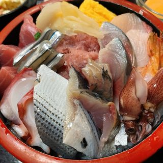 海鮮丼(いけだ)