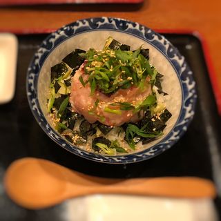 海鮮丼まるひ丼「梅」(海鮮丼ひかりや)