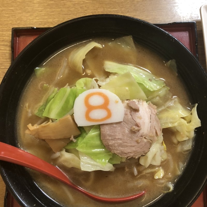 (８番らーめん 本店 )