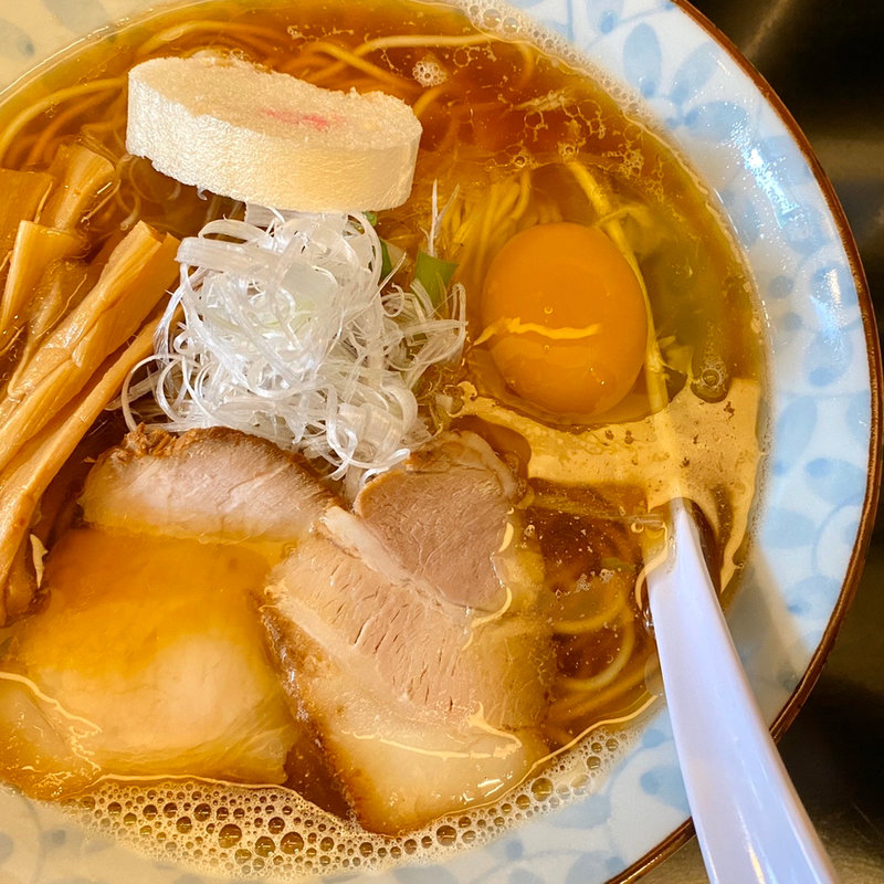 焼き干し醤油中華そば＋生玉子(ラーメン ツバメ )