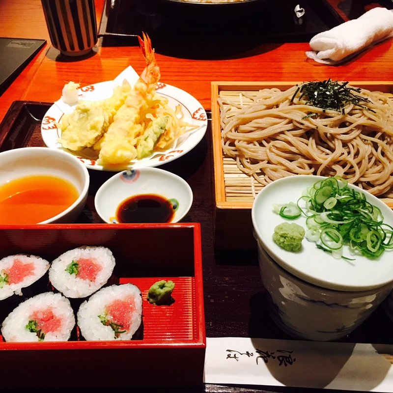 天ぷら蕎麦＋ネギトロ巻き(蕎麦しゃぶ 総本家 浪花そば)