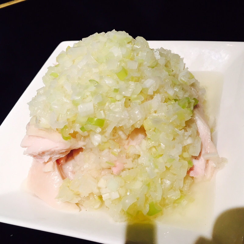 蒸し鶏の葱生姜ソース(善道)