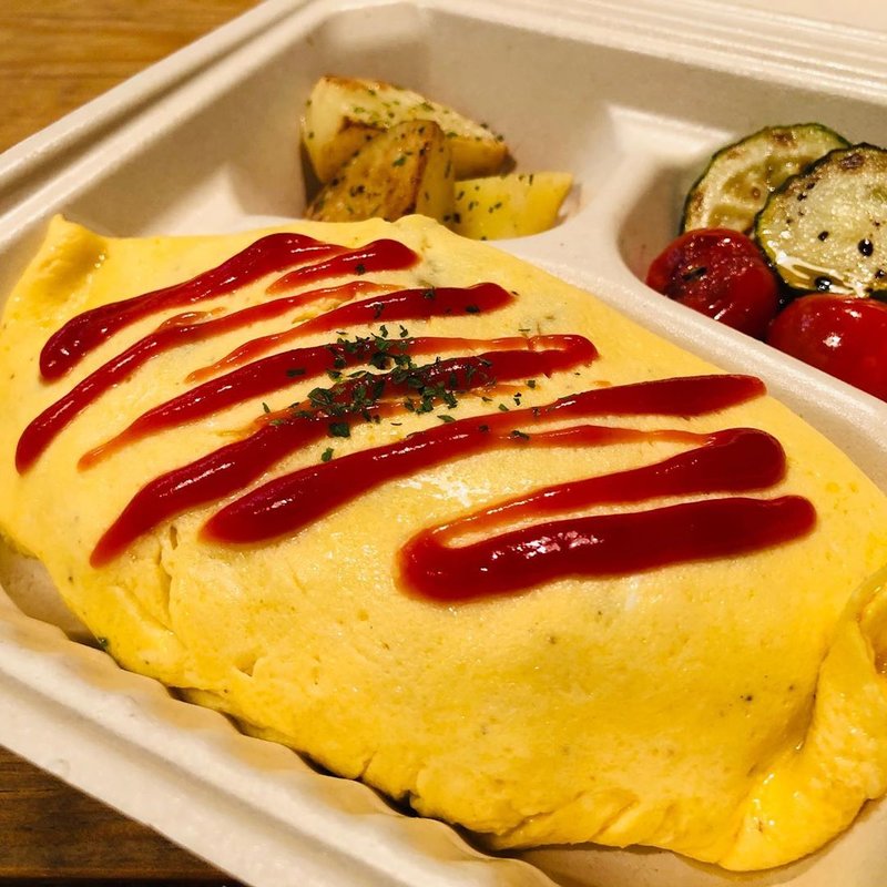 オムカレーピラフ弁当(シカゴピザ＆イタリアンバル UNTITLED （アンタイトル）渋谷)